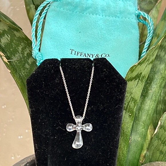 Tiffany Elsa Peretti cross necklace - Picture 5 of 14